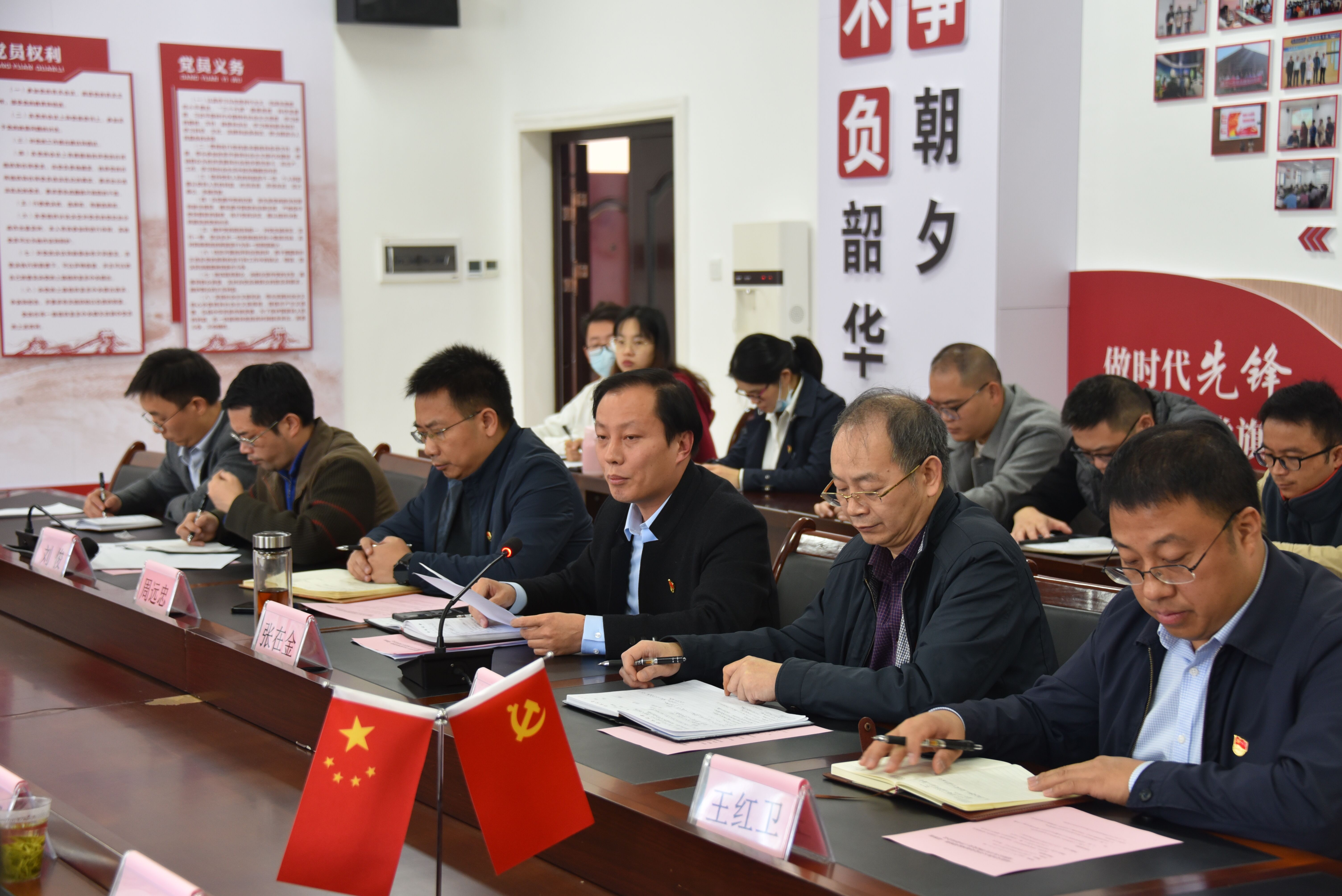 说明: 2